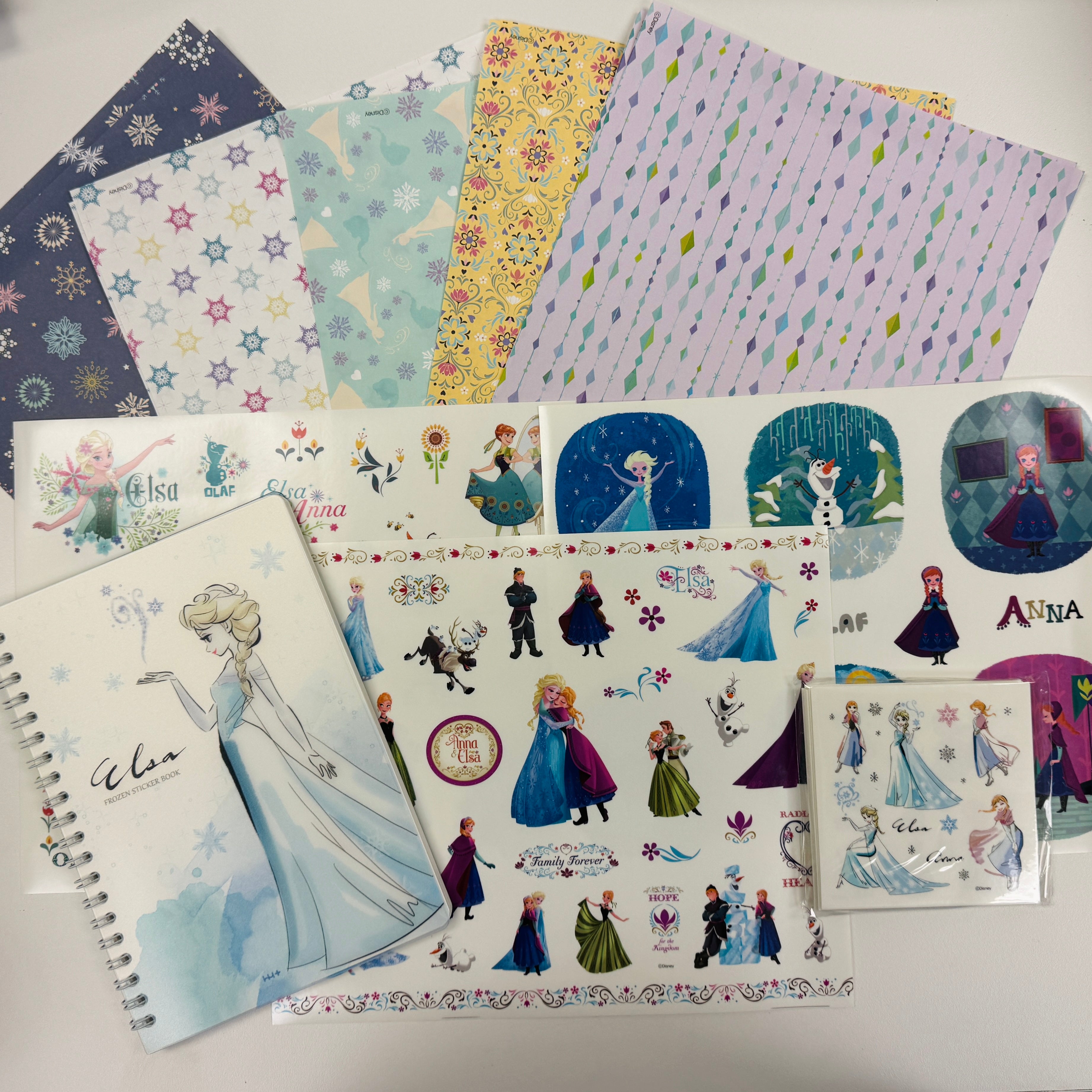 Disney Princess Sticker Book & Memo Pad Set